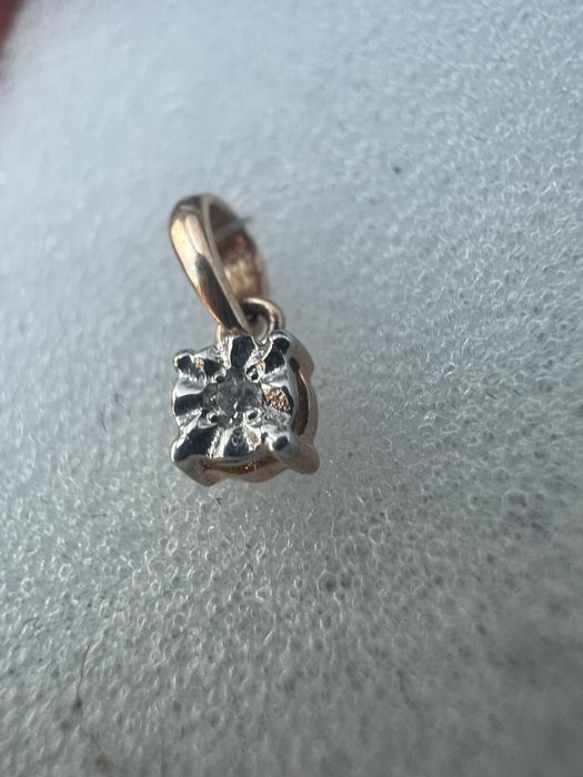 Золотой кулон с бриллиантами 585 проба