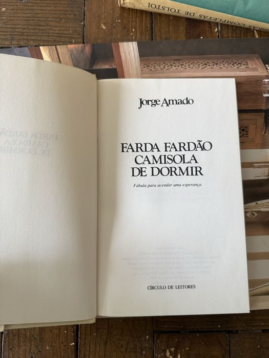 Jorge Amado Farda Fardão Camisola de Dormir