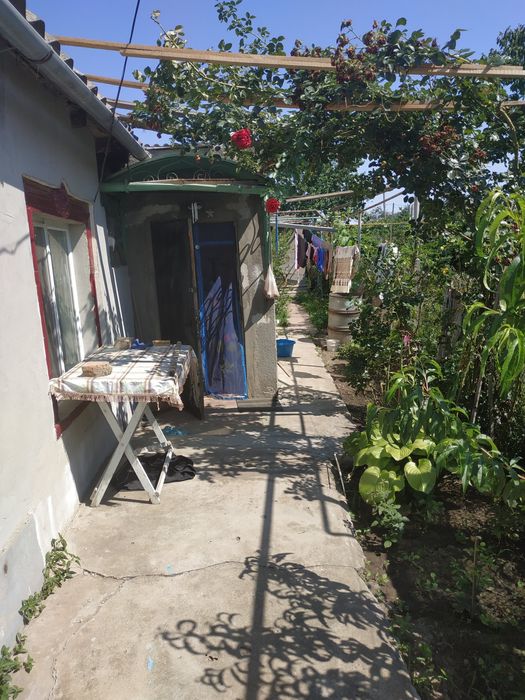 Обменяю дом на двухкомнатную квартиру