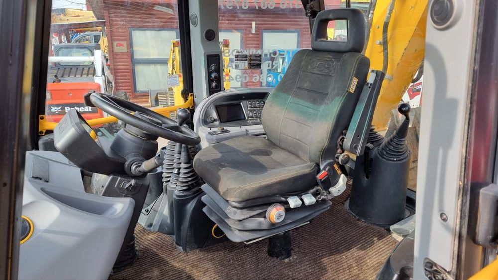 JCB  3 CX , 2023 г , наработка 1200 часов