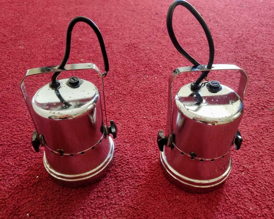 Par de projetores antigos luzes de palco General Electric