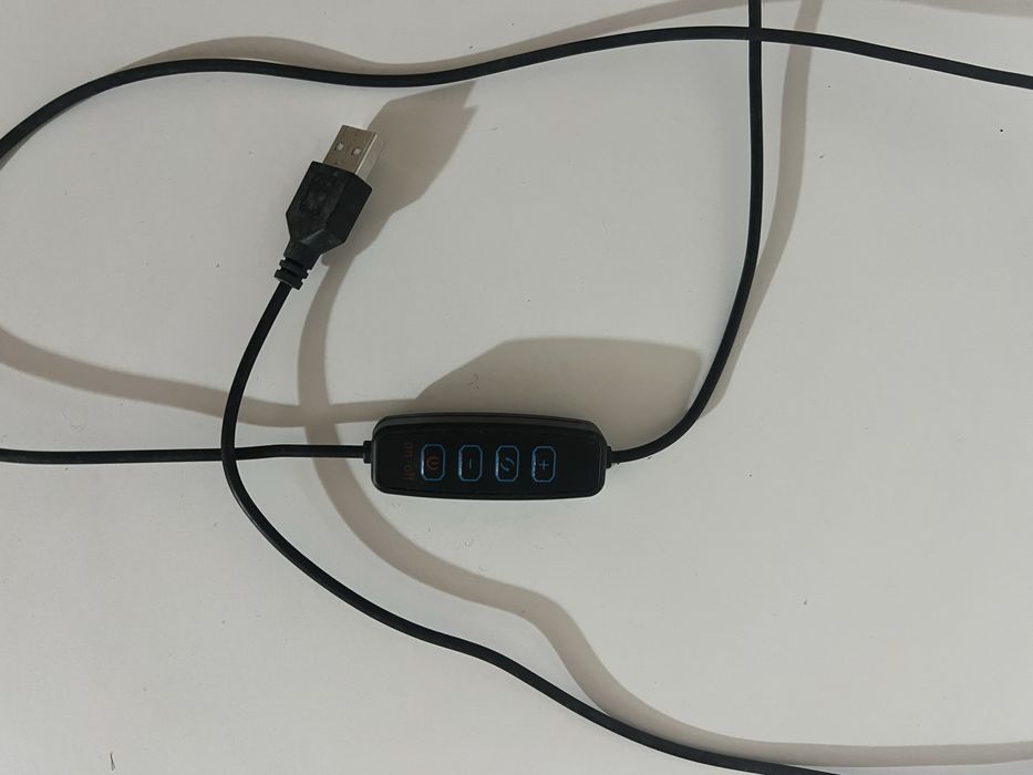 1 x Ring Ligth com tripé (pequeno)