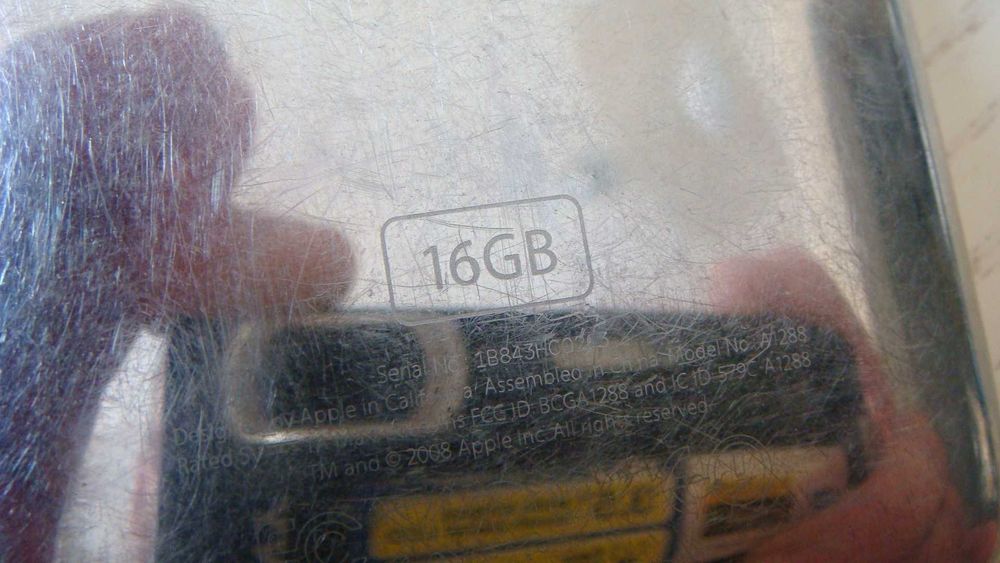 Apple iPod 2nd Generation Touch (16GB) A1288