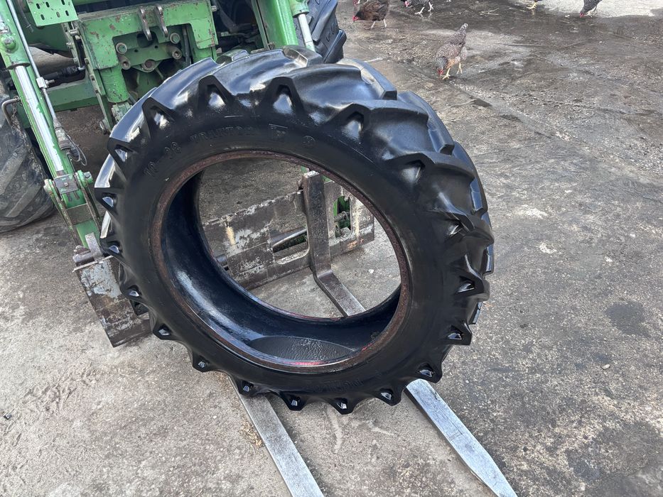 Opona 10-28 r28 Dunlop