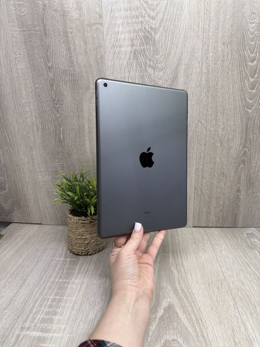 iPad 7, 32 GB, Wi-Fi