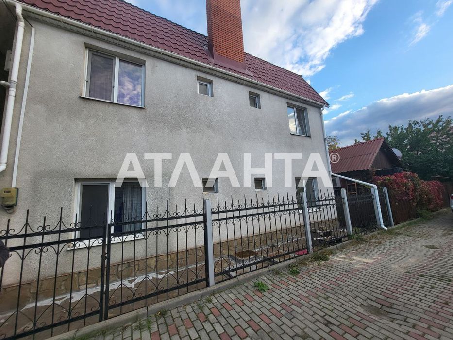 Дом-дача с мезонином возле моря, район Совиньона