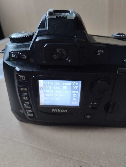 Nikon D70 with fewer than 14,000 shutter actuations64738499809155121