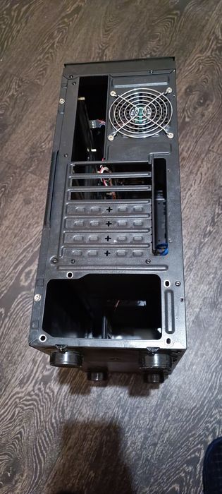 Корпус ATX vinga (Tover)