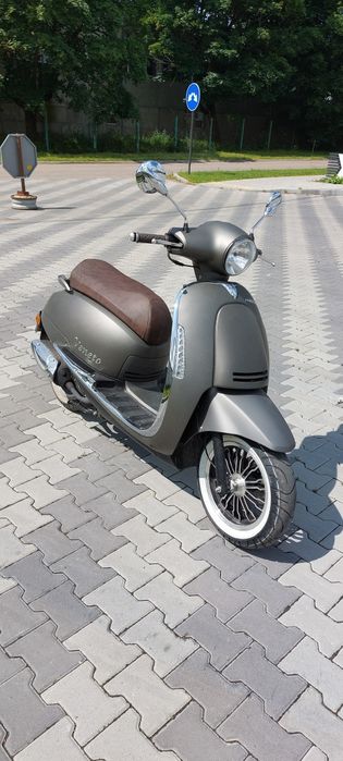 Скутер Rivero Veneto 125