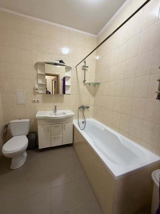 2к квартира в новобудові по вул. Берегова Єоселя Постанови