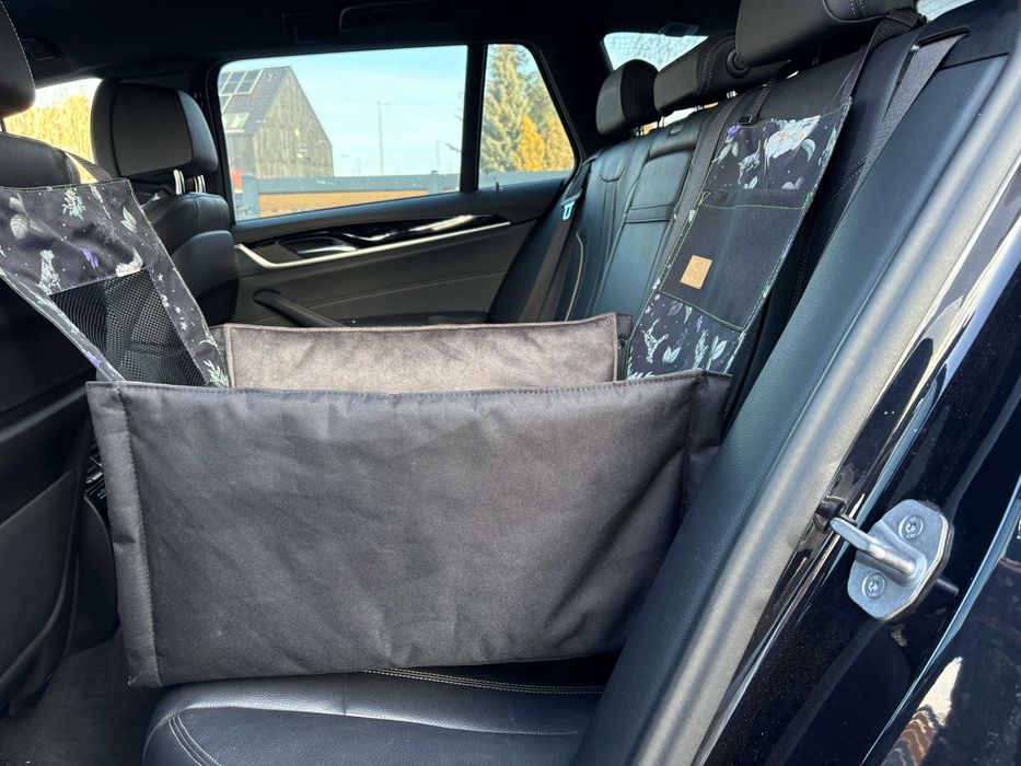 Transporter dla psa do 11 kg na środek tylnej kanapy samochodu