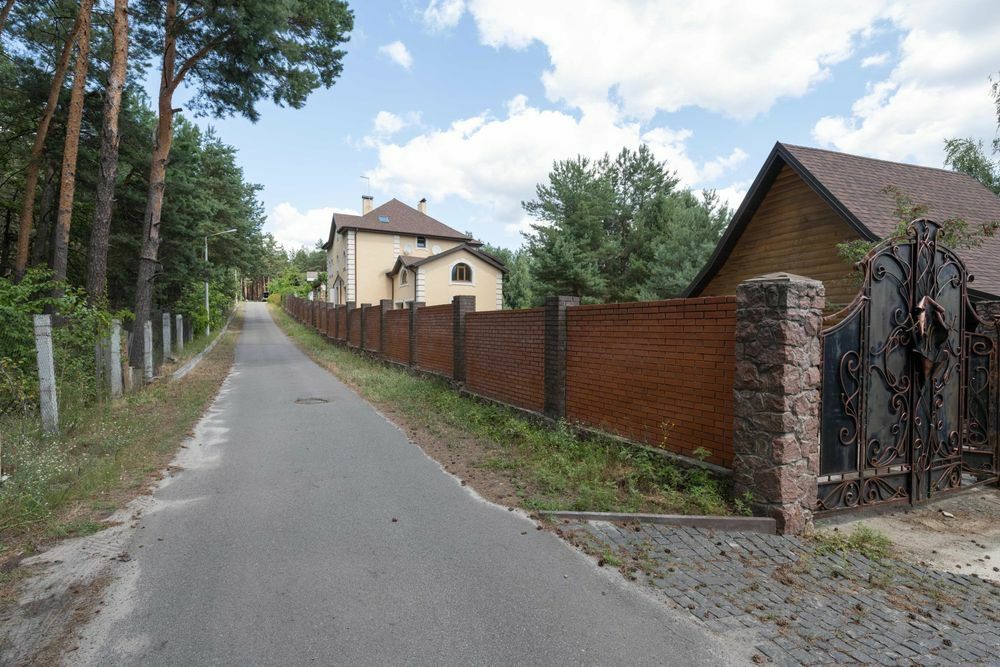 Коттедж, дом VIP класу - "Лісове озеро". Свой пляж! В лесу.