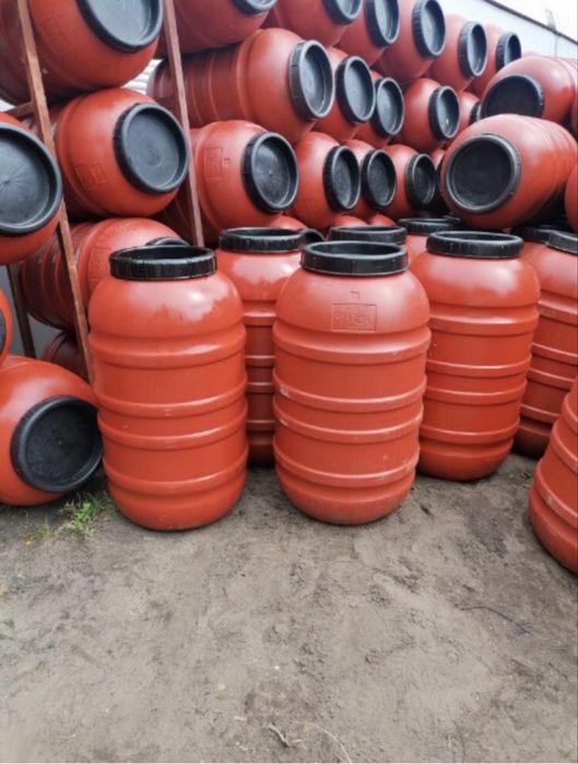 Beczki plastikowe 200 l