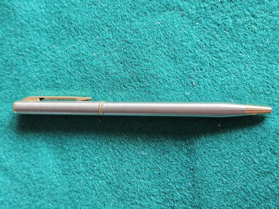 Esferografica em aço