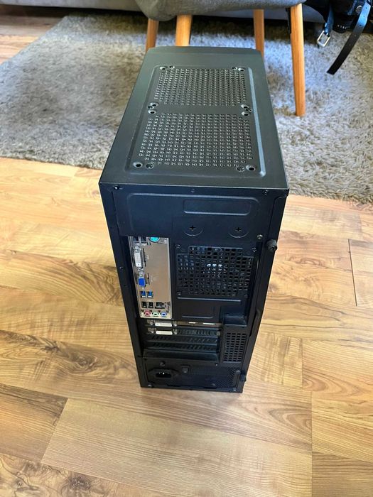 Komputer stacjonarny ASUS