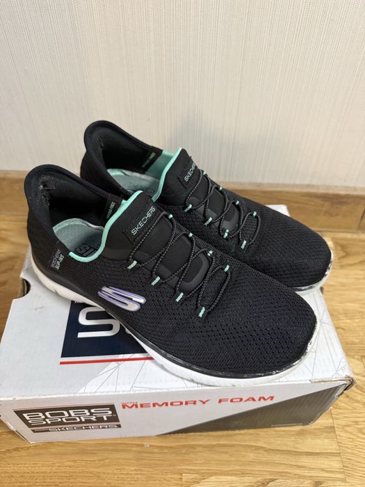 Skechers slip-ins