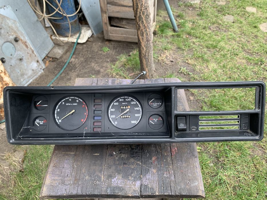 Продам щиток приборов ваз 2107 пересвеченый