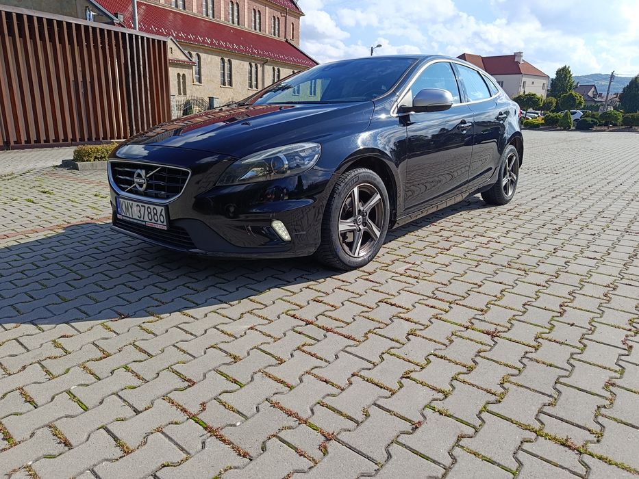 Volvo V40