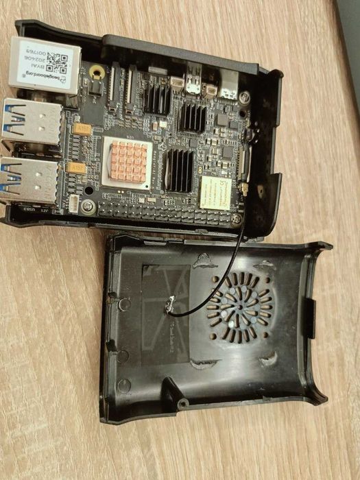 Новый МиниПк BeagleY-AI 4 gb в корпусе с радиаторами