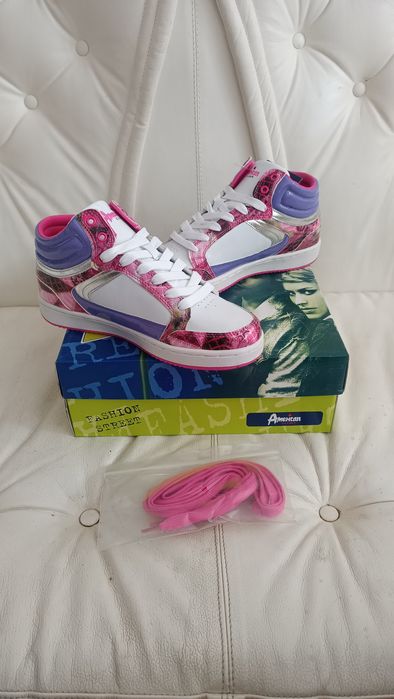 Sneakersy Sportowe Trampki rozmiar 39 Retro Lifestyle + GRATIS