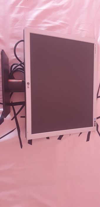 Monitor LG em bom estado