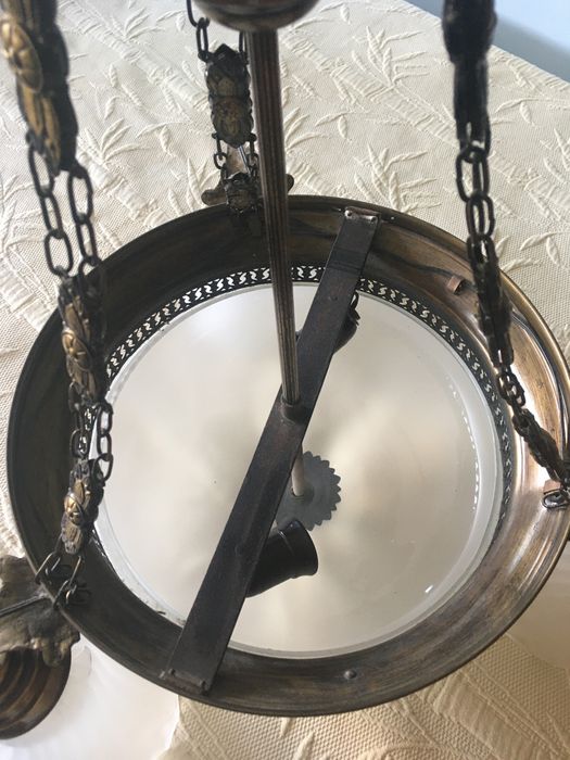 Candeeiro de teto antigo