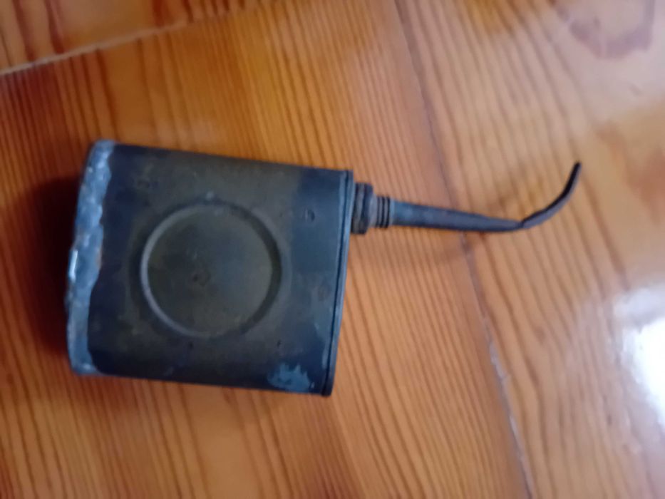 Lote 5 latas e 2 chapas antigas