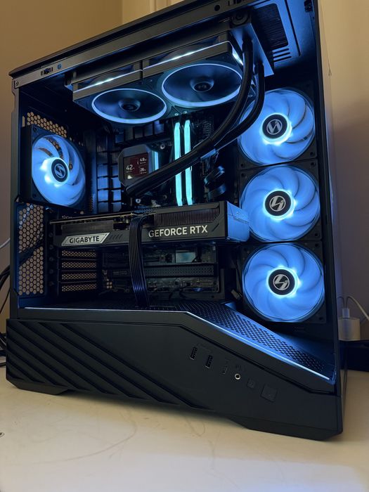 Komputer do gier Gaming PC AMD Ryzen 7 9800X3D RTX 5070 Ti 32GB DDR5 1TB NVMe Nowy Gwarancja Faktura VAT