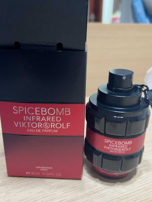 Spicebomb INFRARED VIKTOR&ROLF EAU DE Perfume 90ml
