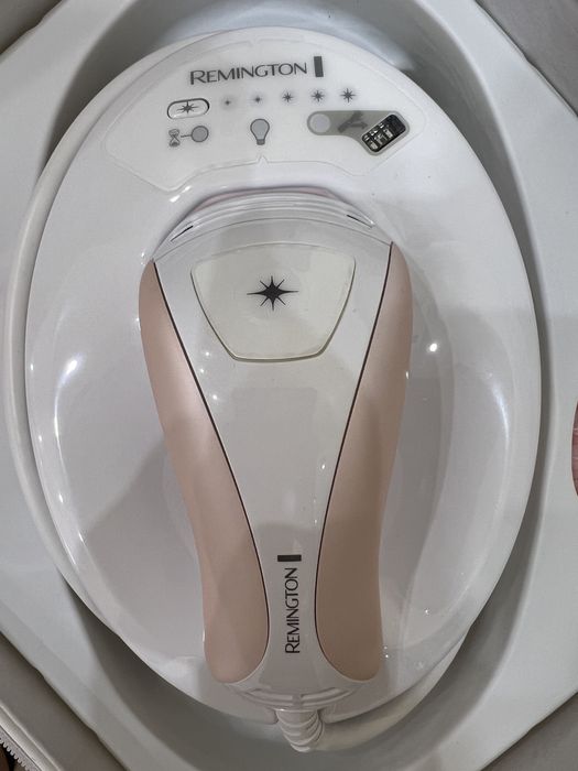 Фотоэпилятор REMINGTON i-Light Prestige IPL6750