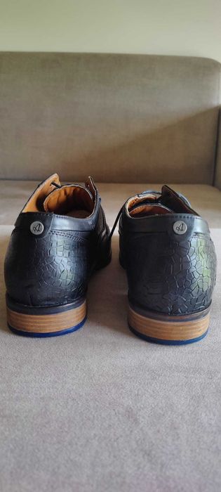 Sapatos Australian tam. 43 em excelente estado, como novos