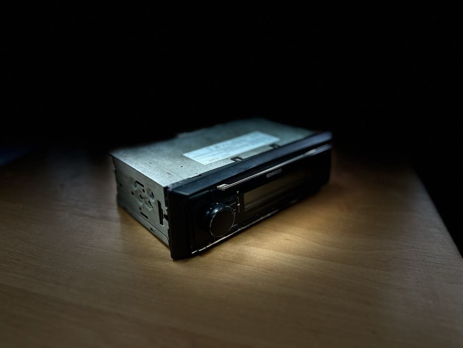 Магнитола Kenwood KMM-124