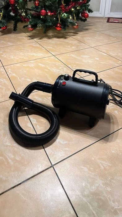 Suszarka do psa z długim wężem i wymiennymi końcówkami NOWA