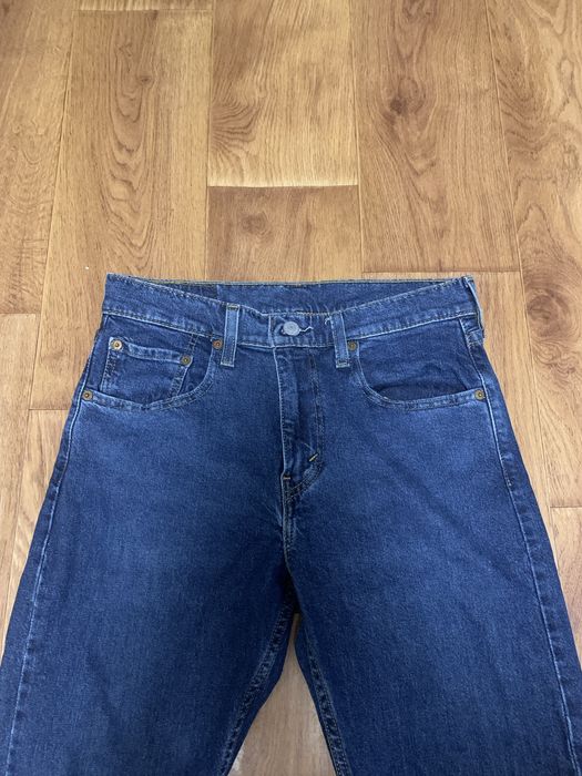 Джинси Levis темно-синього кольору