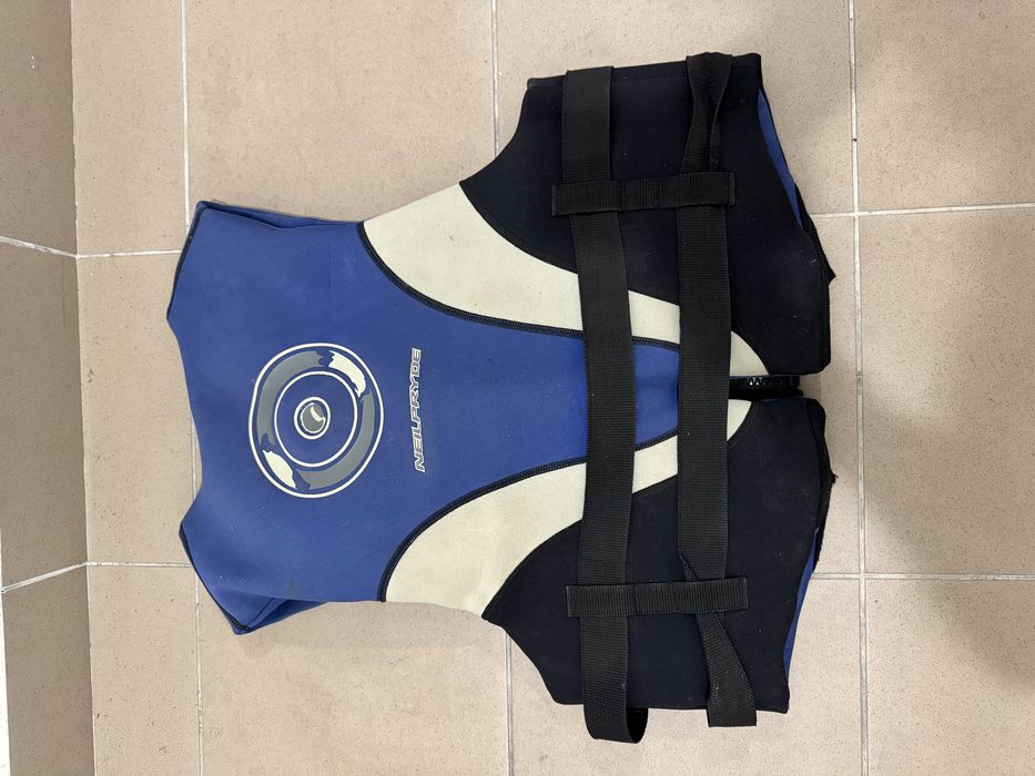 Kamizelka asekuracyjna NeilPryde Series 300 – rozmiar 56 / XXL