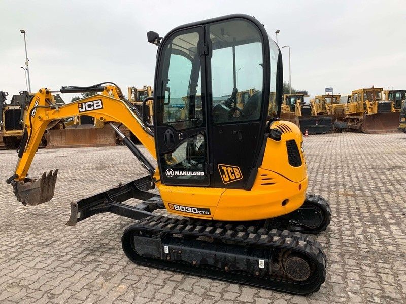 Оренда міні екскаватора 3 тони послуги екскаватора