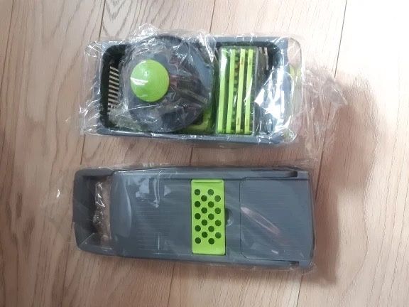 Vegetable and Fruit Slicer422976576071280641