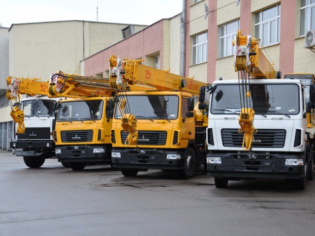 Услуги крана-аренда автокрана Ульяновец 25 тонн