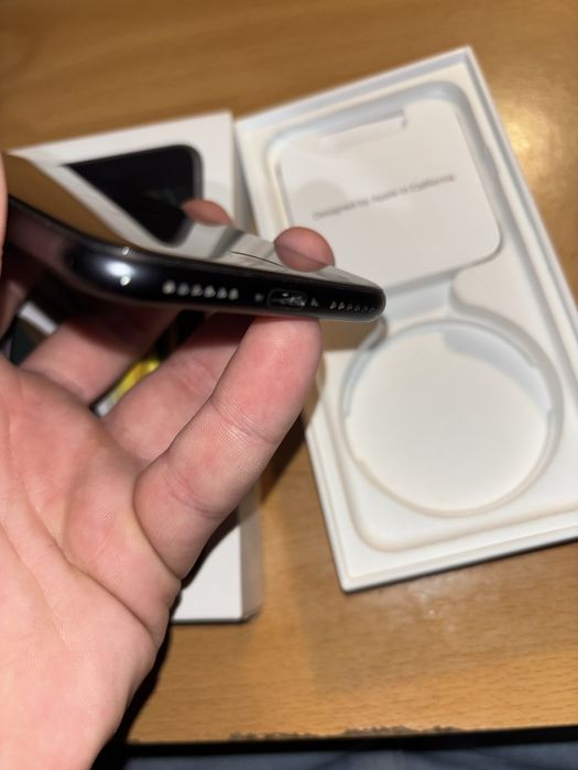 iPhone SE 2020 | 100% Bateria | iOS 26