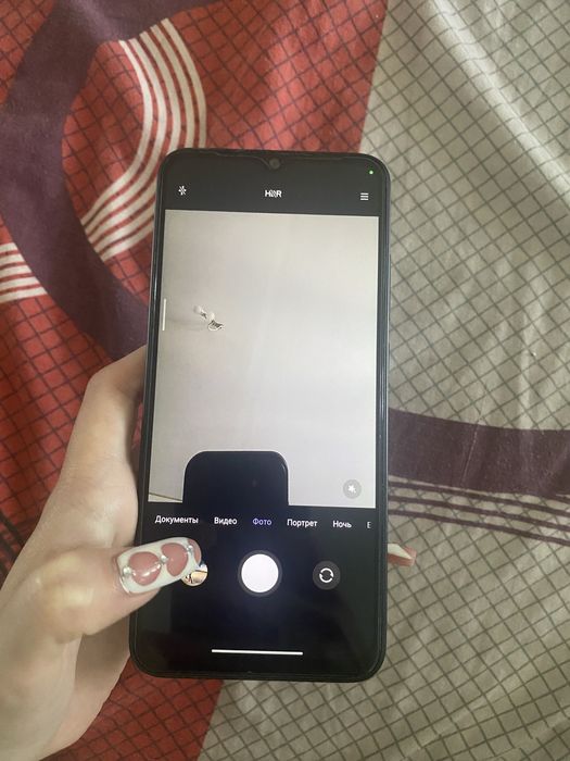 Телефон POCO M5