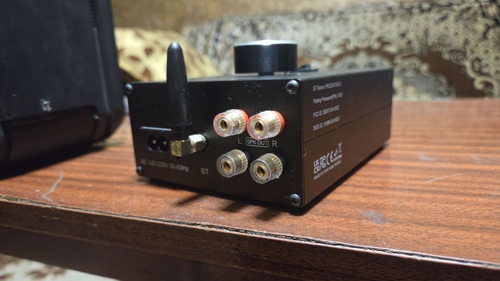 Підсилювач Bluetooth колонки JBL