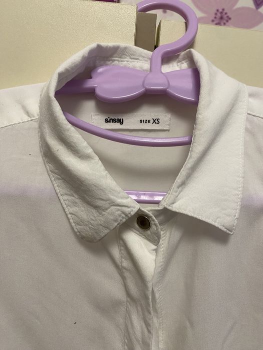 Біла блузка-сорочка Sinsay