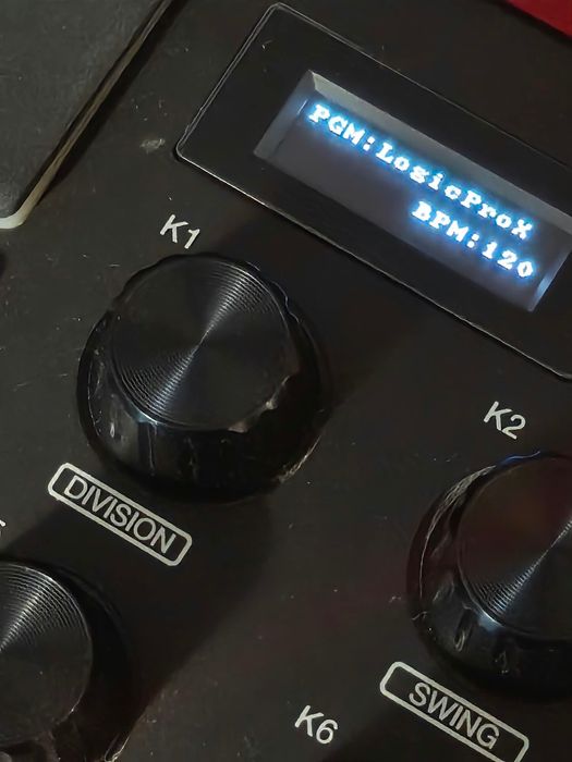 Teclado AKAI MPK Mini - MIDI