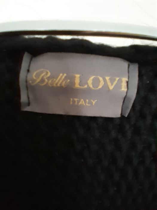 Продається фірмовий светр