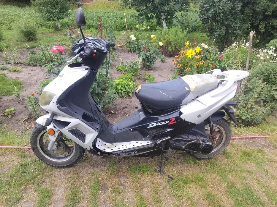 Продається скутер 4 000 грн.