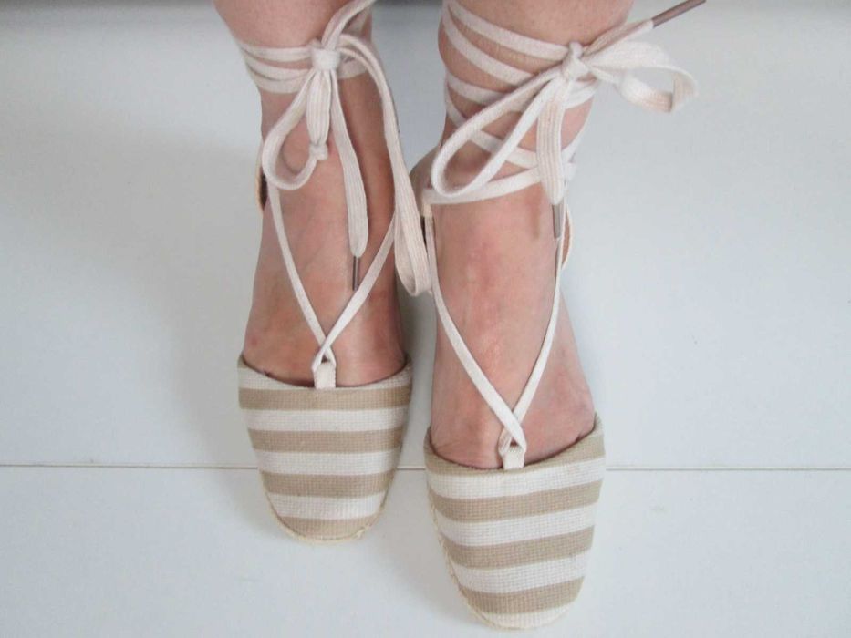 Dunnes Stores Buty letnie sandały espadryle wiązane beżowe 38 jak NOWE