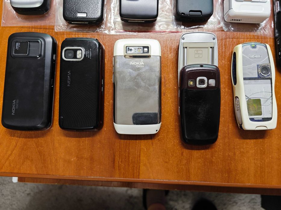 Лот мобільних телефонів Nokia, Samsung, SonyEricsson