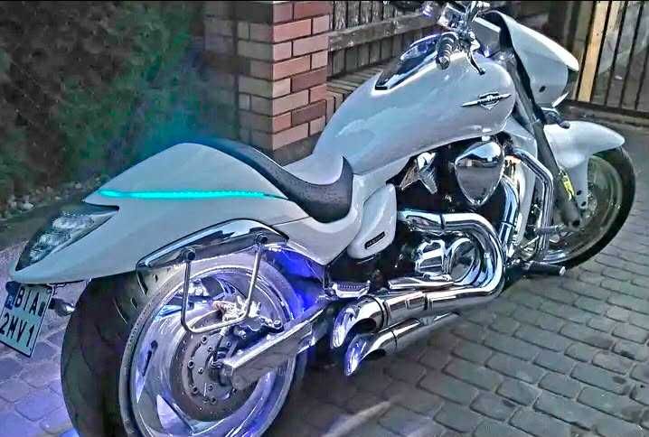 Suzuki Intruder 1.8 M109R Boulevard