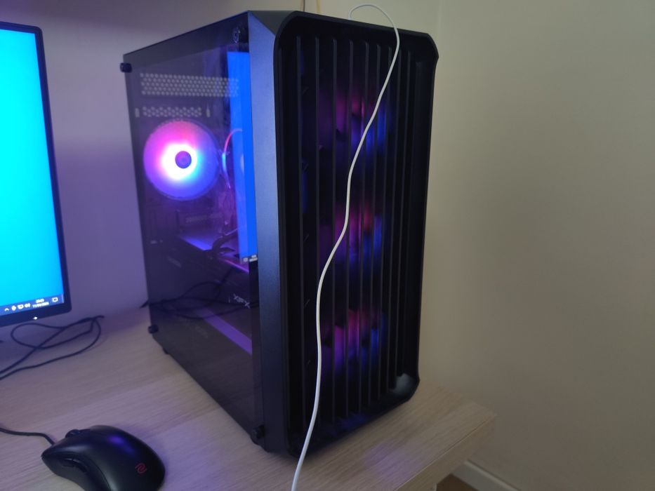 PC  Ryzen 5 8400f 32gb ddr5 RX 9060xt 16gb