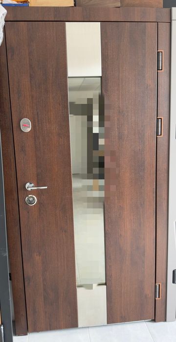 Продам вхідні двері
